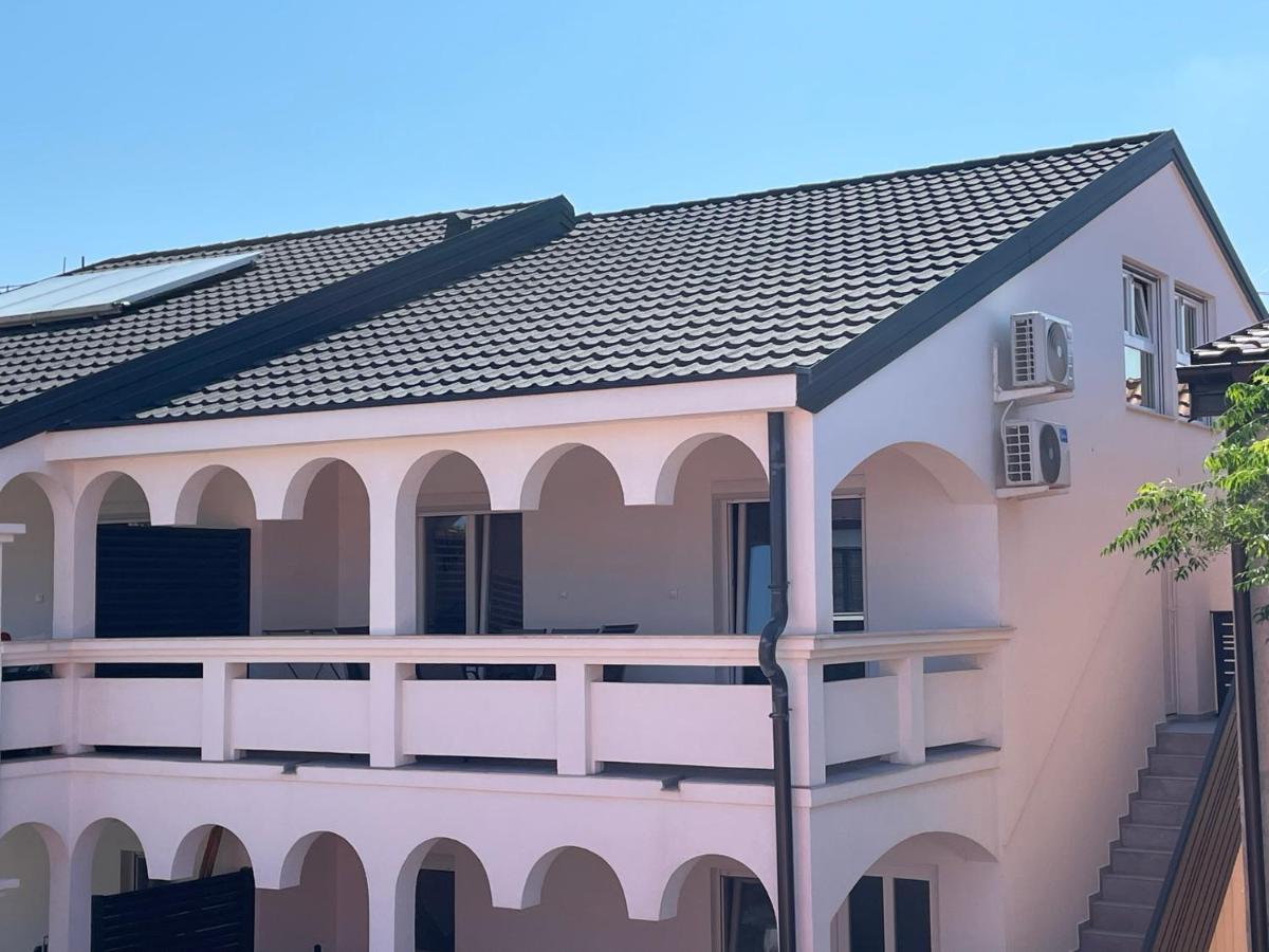 Apartmenthouse Ines Vir Exterior foto
